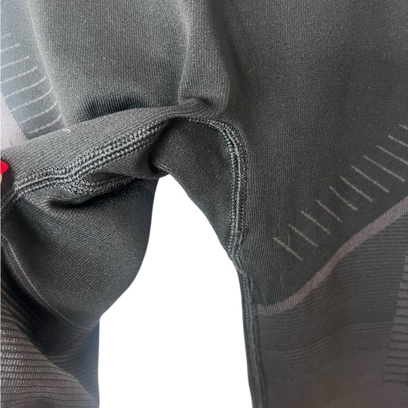 Gymshark Geo Seamless Leggings – Black (XS) - Picture 10 of 10